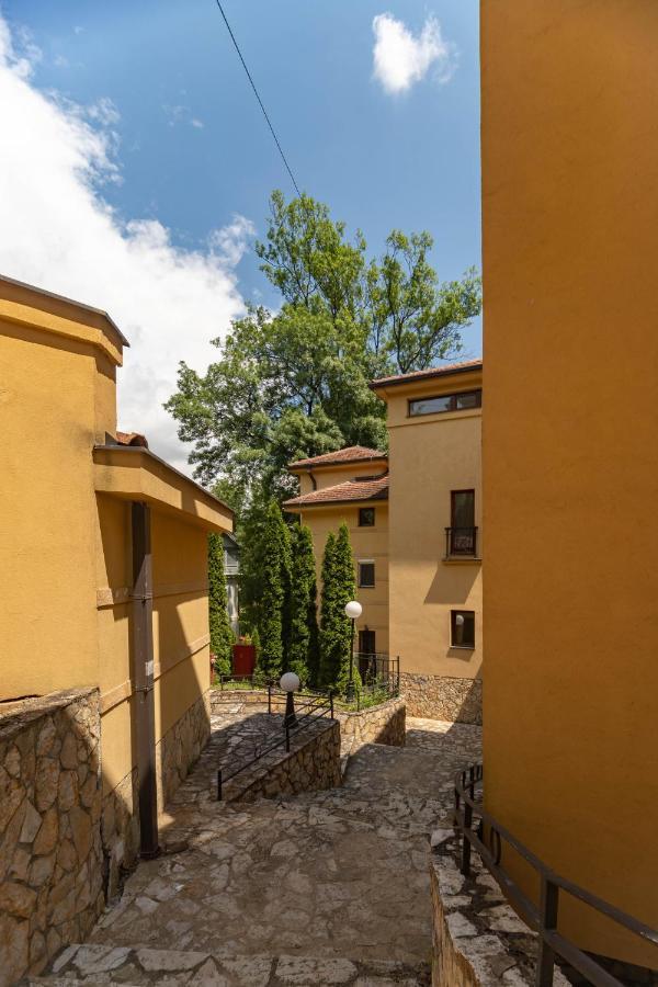 Apartman Modena Lux Vrnjačka Banja Exteriér fotografie