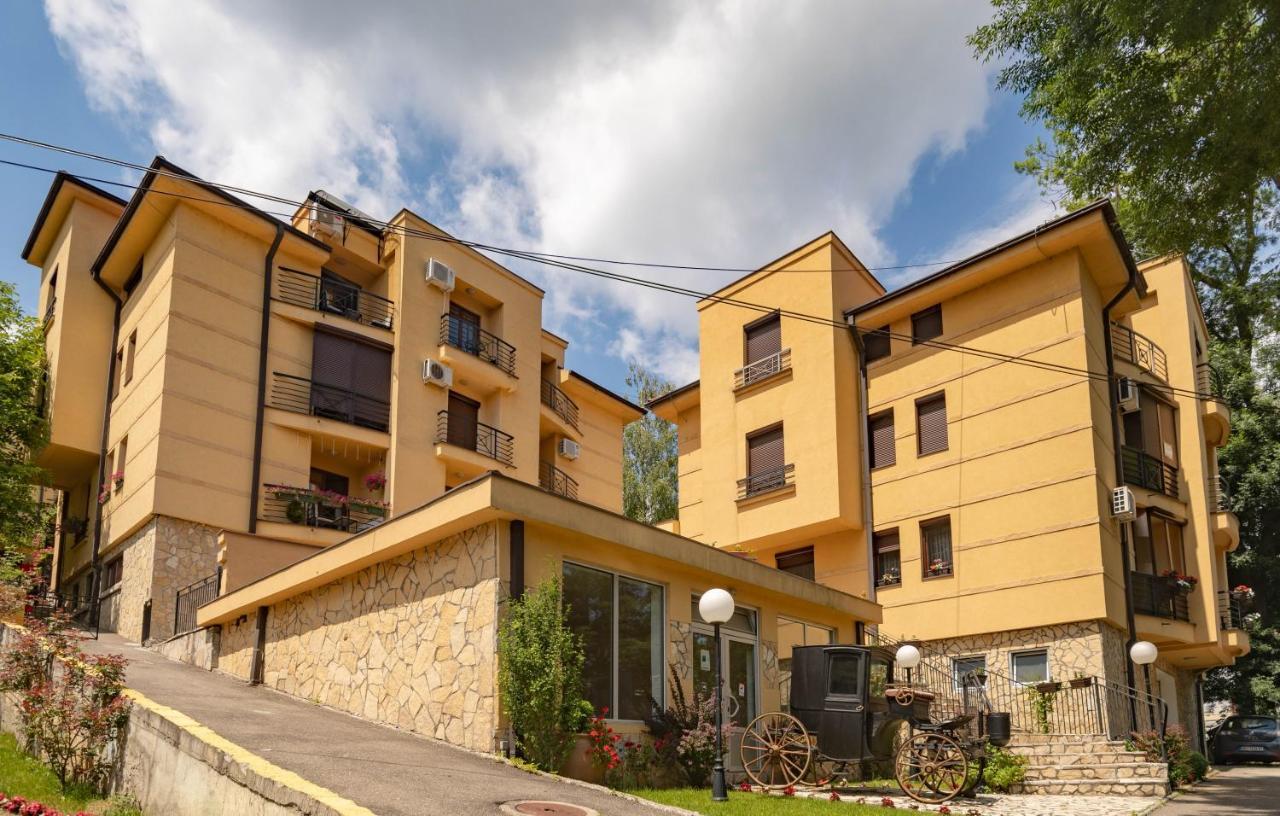 Apartman Modena Lux Vrnjačka Banja Exteriér fotografie