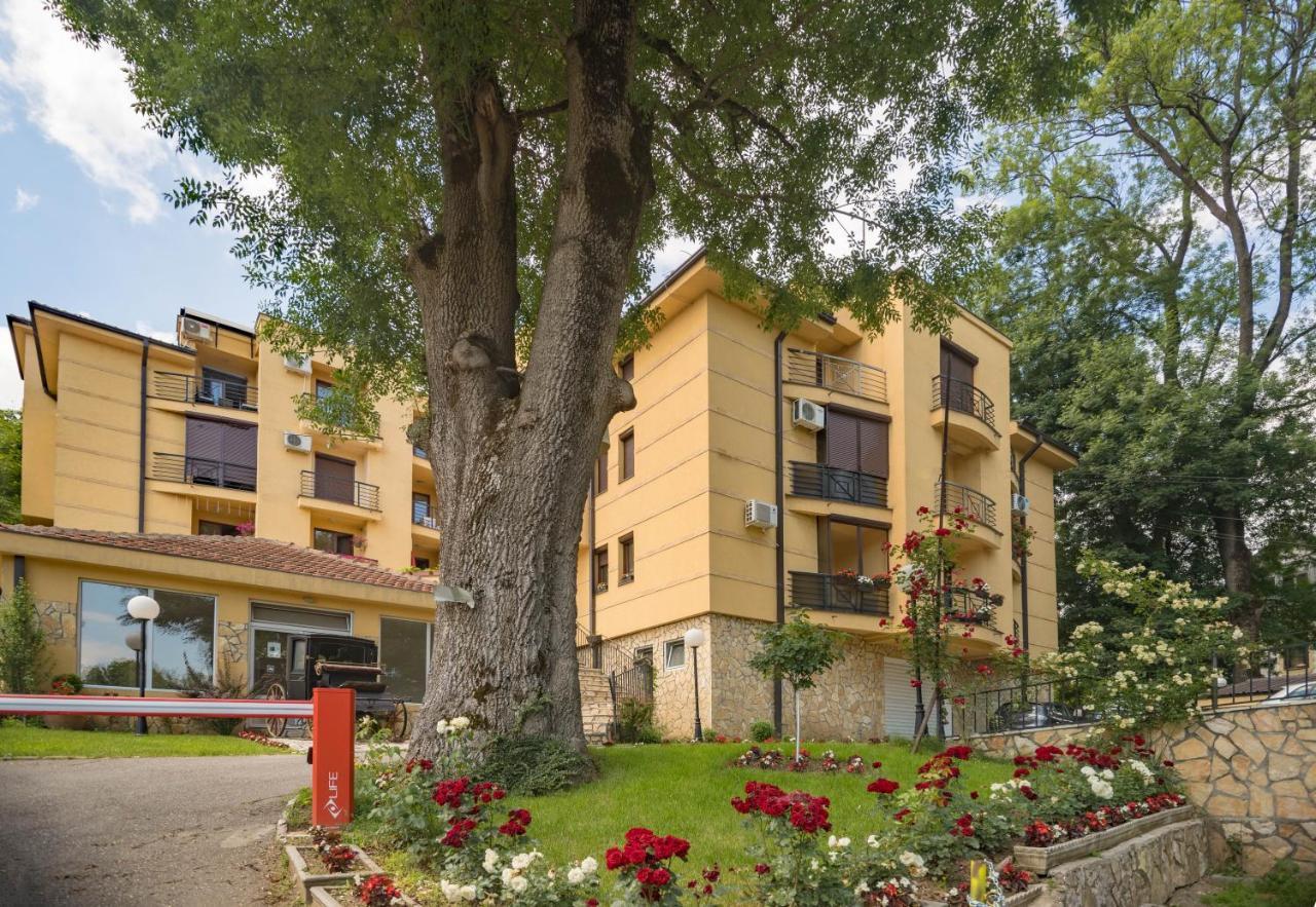 Apartman Modena Lux Vrnjačka Banja Exteriér fotografie